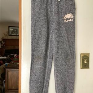 Roots Size 8 Joggers